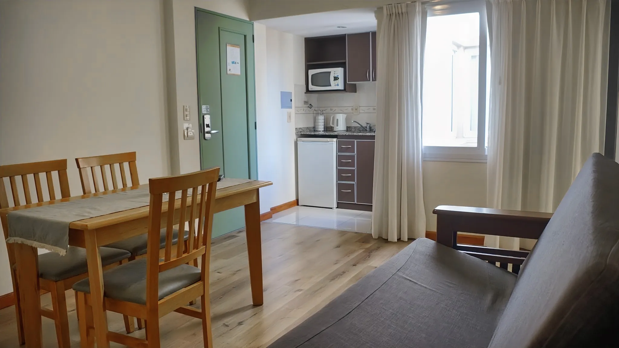 Condor Suites 4